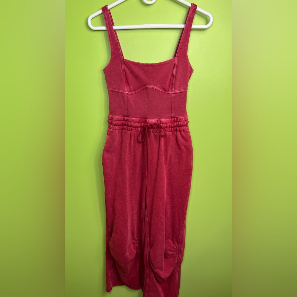 Free People Inbound Onesie in crimson size XS great condition - Picture 4 of 9